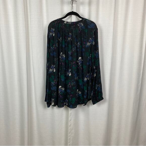 Torrid Black Floral Smocked Tie Front Blouse Sz.4 - Picture 7 of 11